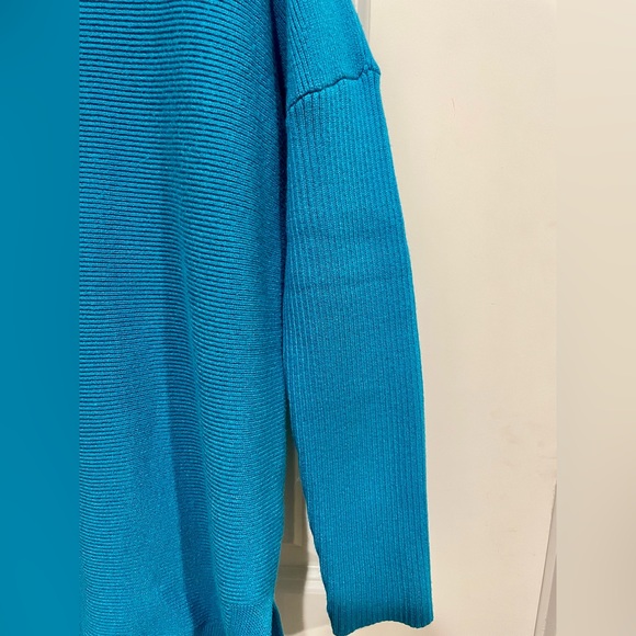 Women's Teal High Low Oversized Batwing Turtleneck Sweater Size Small - Picture 3 of 9